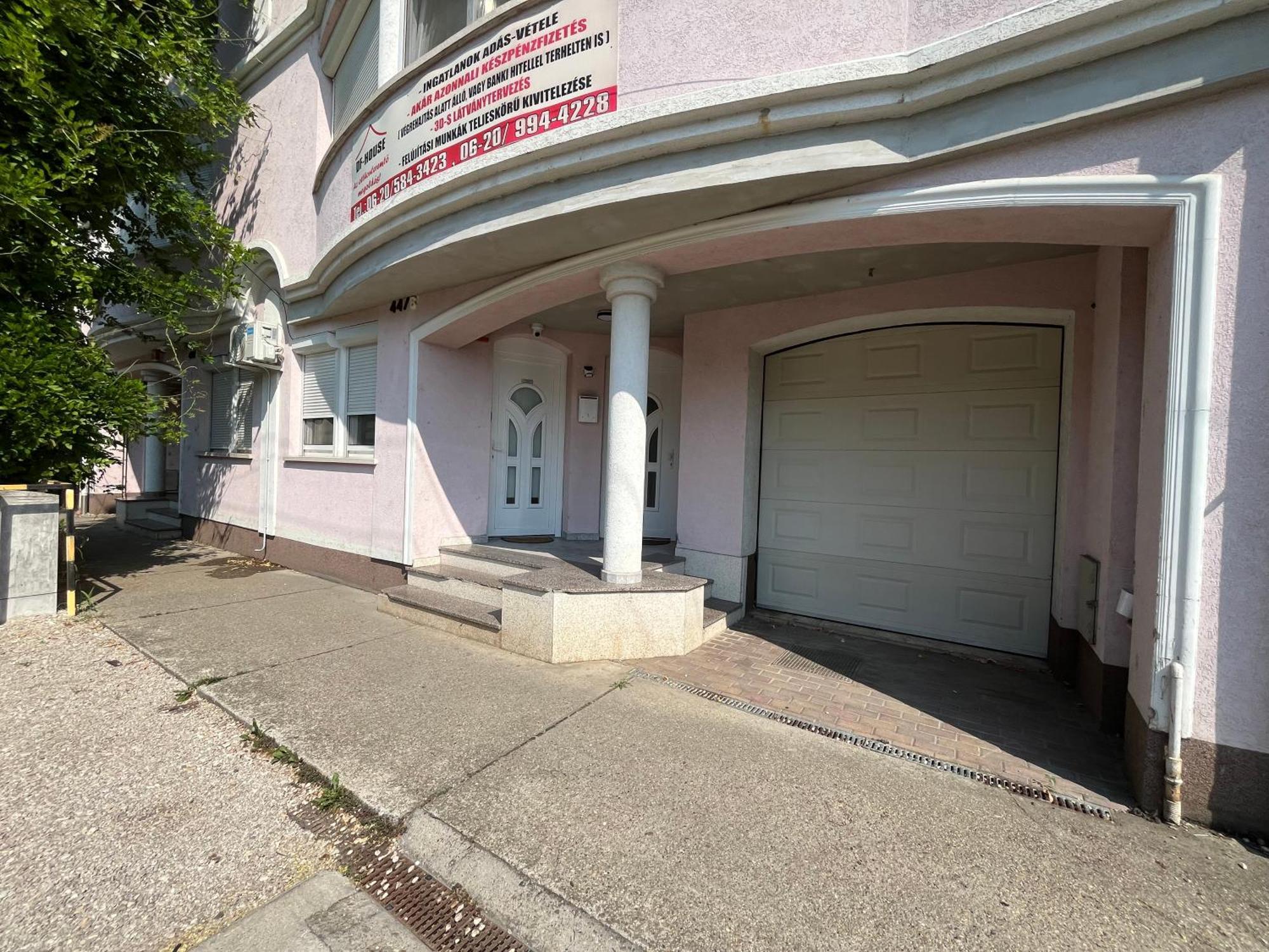 Jobarat Szallashely Szeged Exteriör bild